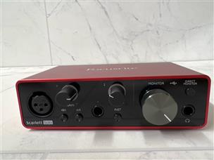 Focusrite Scarlett Solo Studio Pack (Gen 3) Like New | Pawn